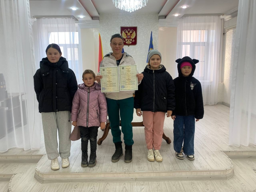 Многодетная семья из Агинского округа пополнилась двойней